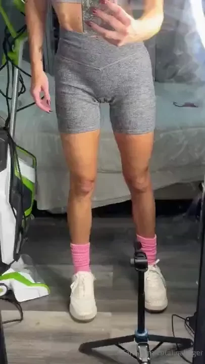 Do you think the other people at the gym noticed my cameltoe 