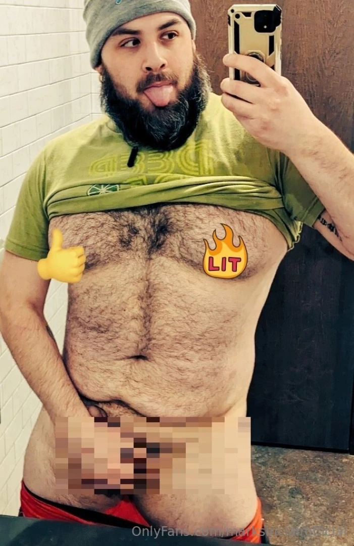 Got horny at work so i had to take some selfies with my big thicc cock 