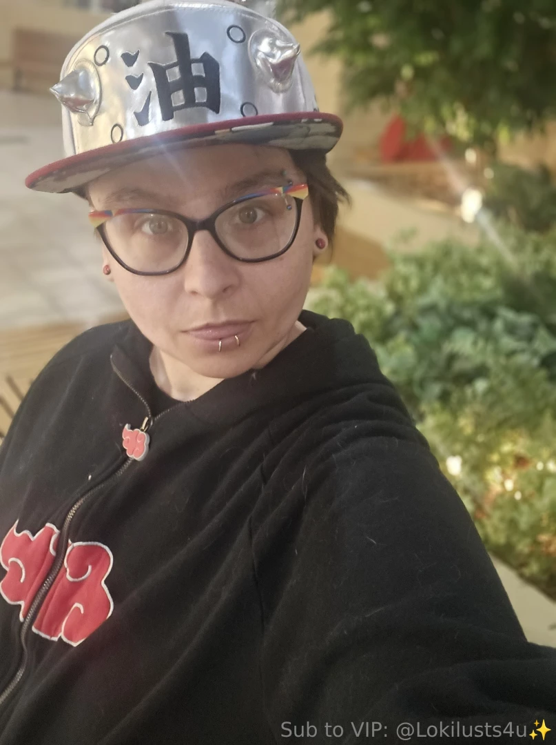 Do you like my new glasses vip lokilusts4u i chat here 