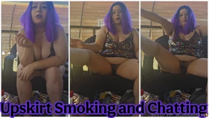 Mmm flashing my hairy pussy while i chat