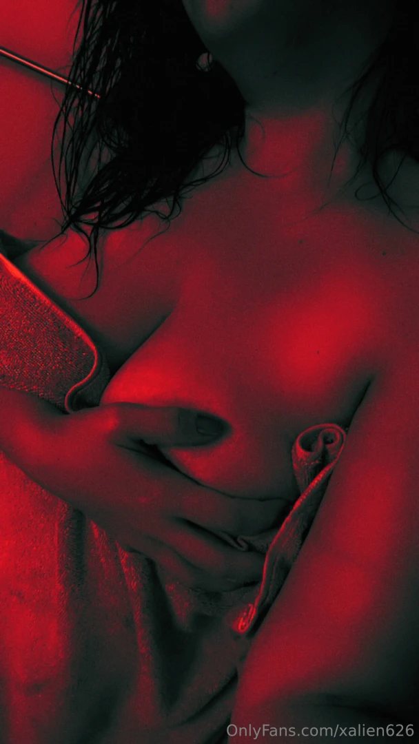 Is that a nip slip part 2 