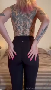 Do you want to help me stretch before my workout