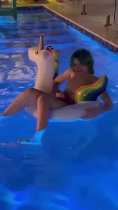 Playing on my floatie 3 