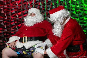 Even santa needs a massage from massageheroften after a long day of