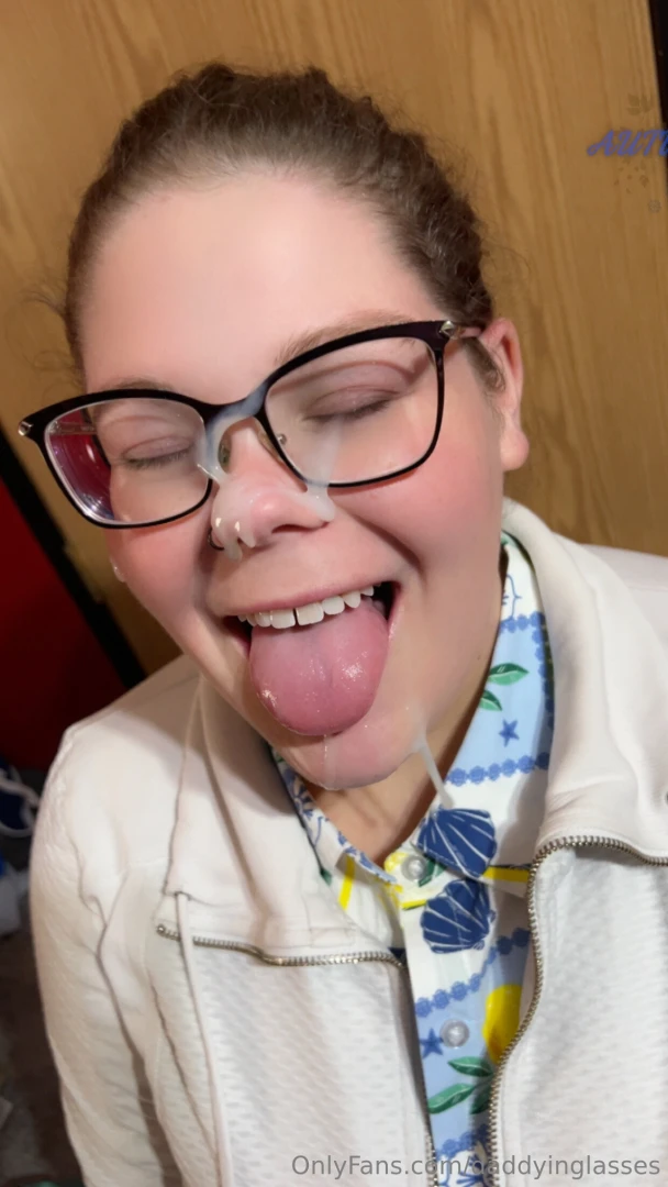 Posted on autumn s wall my father s day blowjob https onlyfans com 