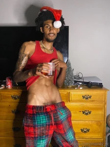 Santa ain t the only one unloadin gifts this christmas you tryna watch