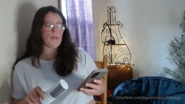 White tee wet toots - watch me let a load of farts rip in a simple 