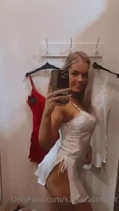 Whoever tips me 10 will receive an exclusive photo set of all the