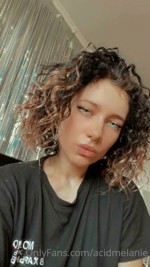 Are you ready to rip off all my clothes and make me very happy 