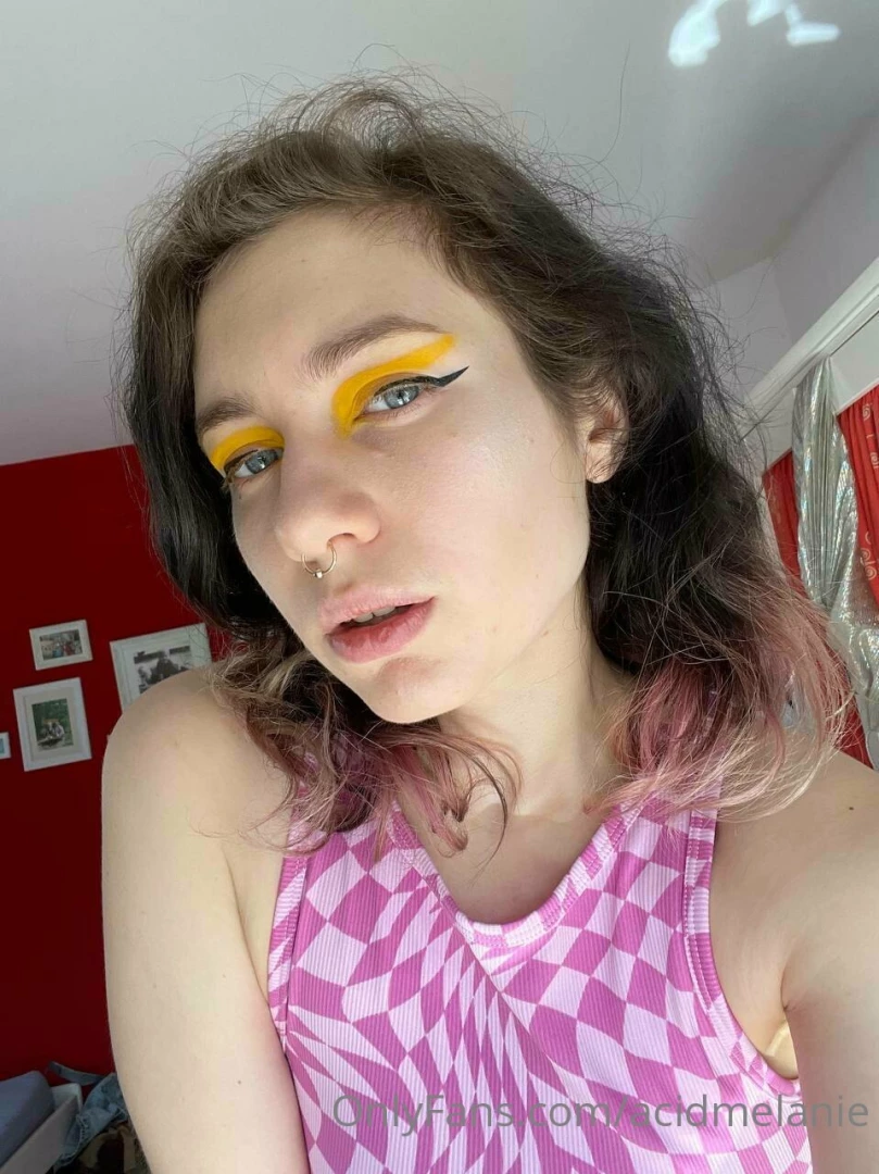 I like to look as bright as possible i m acid for a reason right 