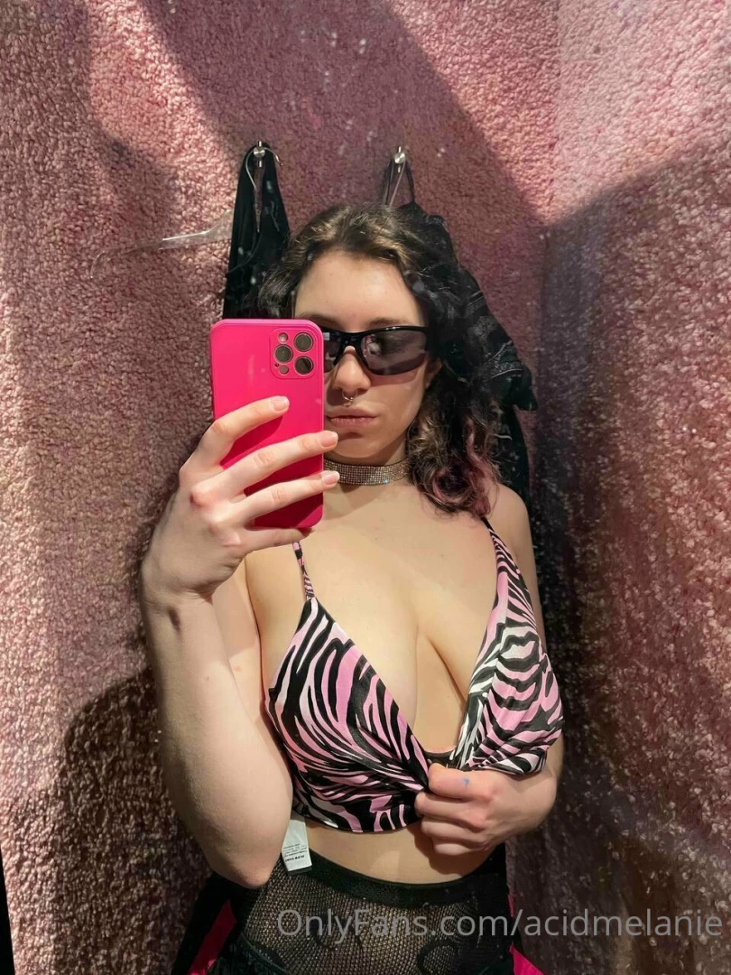 Make me forget my name and scream your baby satisfy me with your huge 