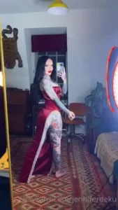 Yo how classy do i look really playing up to that british girl thing