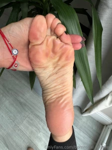 Visit bornroyal_feet for more of this