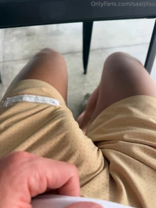 Imagine you re having lunch and you see this thing i m always hard in