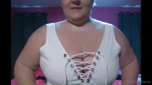 I love wearing cute and sexy lingeries for you do you like watching me