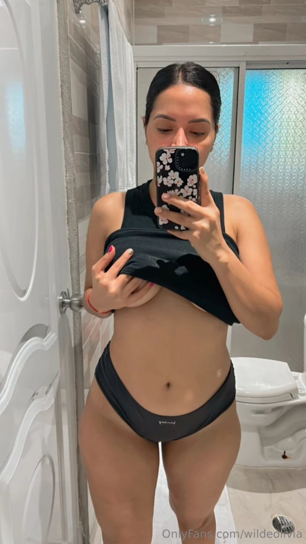 Baby i have more for you send me a message and let s have fun 