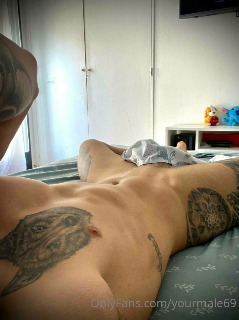 Free free dude check out my friend free matihottie check his photos 