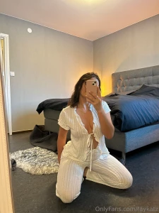 Morning titties on titty-thursday how hot do they look in my pj new
