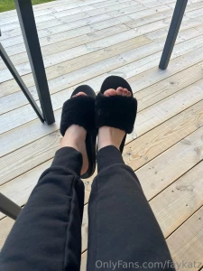 My first toe tuesday how did i do random fact about me i have never