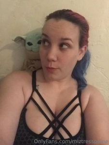 Getting ready for the gym and lil yoda wishes you all a happy may 4th