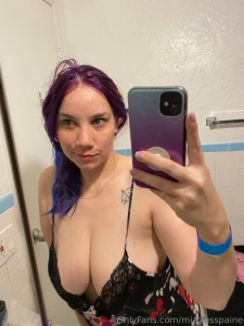 Good morning loves it s still time to get miztress a last minute treat