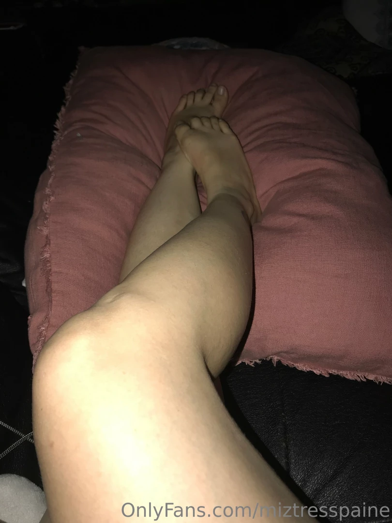 Bad subbies my toes are still unpedicured and naked i ll accept a tip 