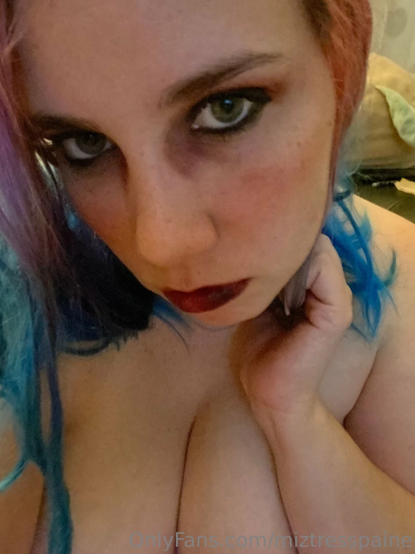 Miztress is on a hunt tonight don t get caught unaware have your 