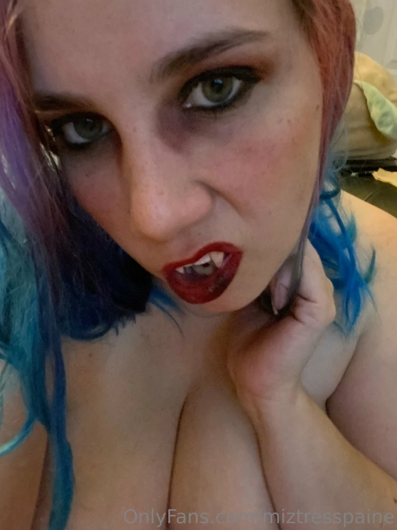 Miztress is on a hunt tonight don t get caught unaware have your part 1 