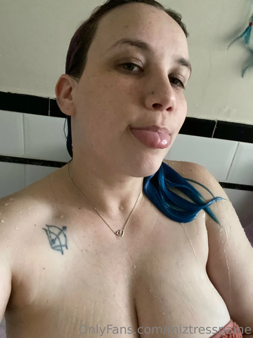 Gunna post my shower video soon sweet subbies and lovers of all things 