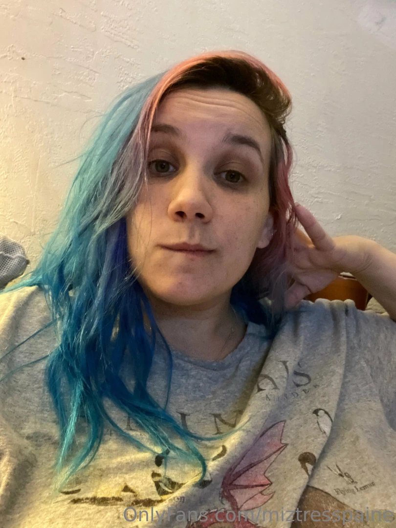 Bored bored bored send a tip start a conversation tell me about you 