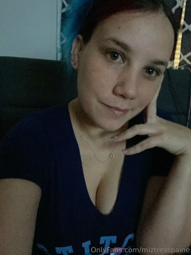 Good afternoon babes and loyal boos i hope you have a wonderful day 