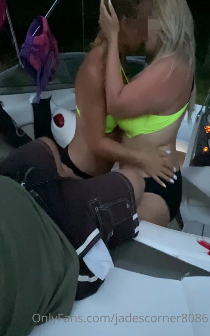 New sunset double bj video with face is in your dms now enjoy 