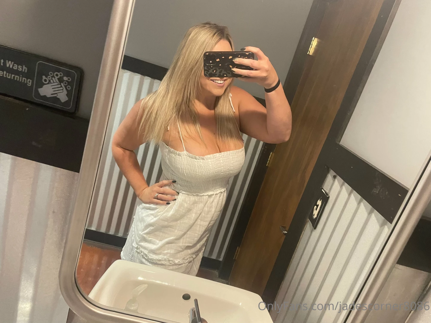 I ll be waiting for you in the coffee shop bathroom 