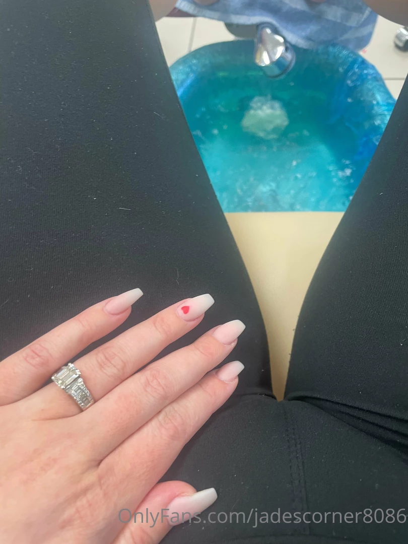 Got my nails done now time for some pretty toes 
