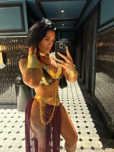 Princess leia needs to be rescued