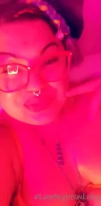 Lookin for company while in da tub xox loka