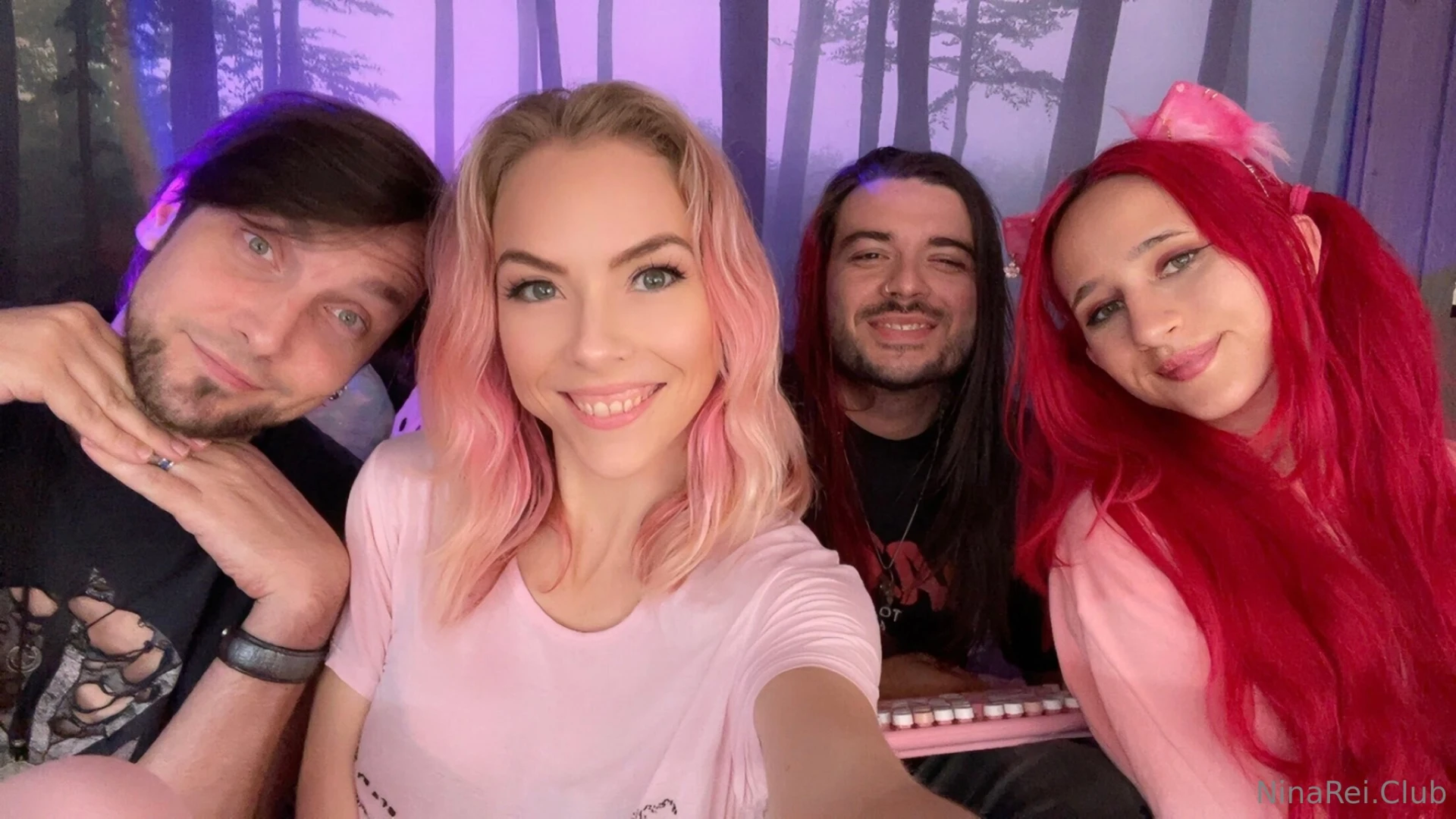 Live now on twitch join us for silly roleplay stuff xxemojesusxx 
