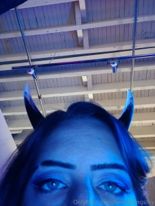 Y all are making me lose my mind over the love you re showing me from