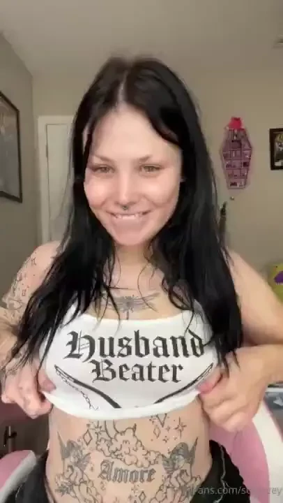 Getting ready to make some new content n i felt kinda cute 3 quick lil 