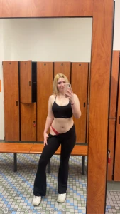 I just made a wishlist 3 be sweet for free picsss https www amazon com