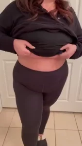 Because mondays are the days we really need titties swipe to see them