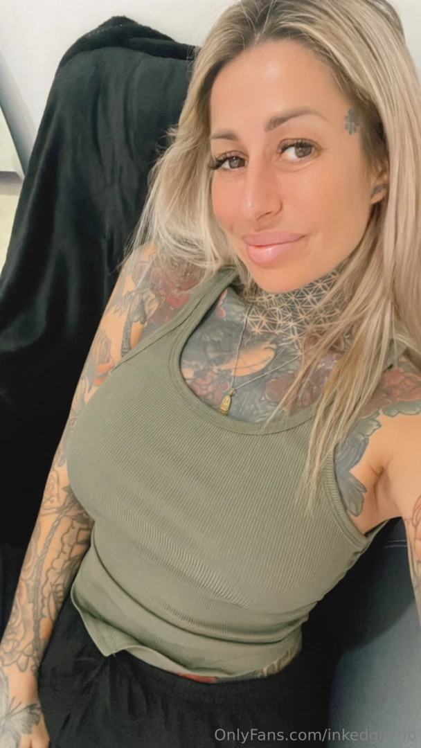 Wanna go on a trip with me babe 