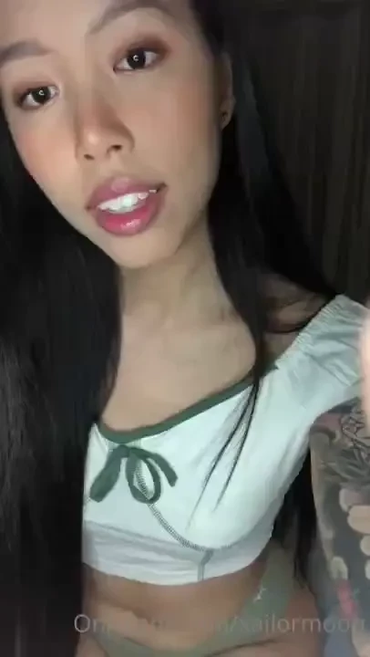 Here s an outtake from yesterday but do you hammys like when i caress 