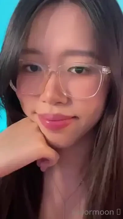 My arm hurts my hammys hallpp 