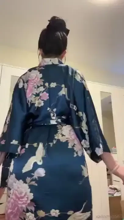 Do you like my robe better on or off 