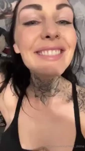 I m just a happy little flirt