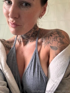 Do i dress age appropriately