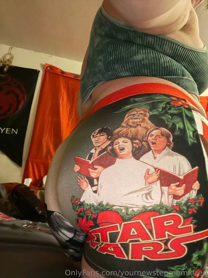 Stockings were hung by the chimney with care it hopes that darth vader part 1 