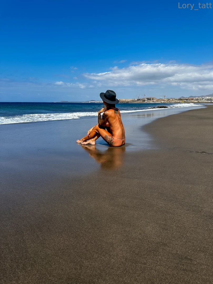 Let s shine baby my fav part of the holiday when i really feel freee 