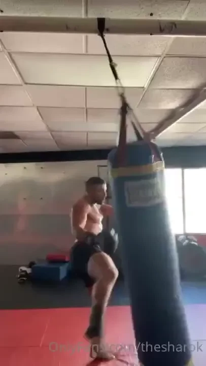Fact about me that not many know is i used to train muay thai in 